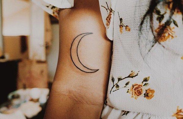 Right arm - Moon