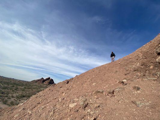 Side cliff of Papago hole