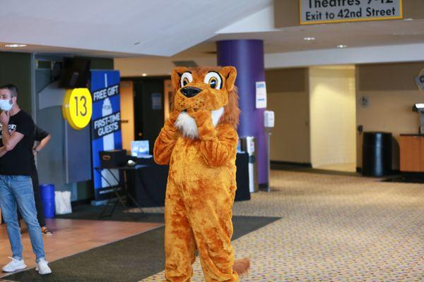 Jake the Lion greeting JourneyKidz