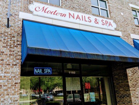 Modern Nails & Spa