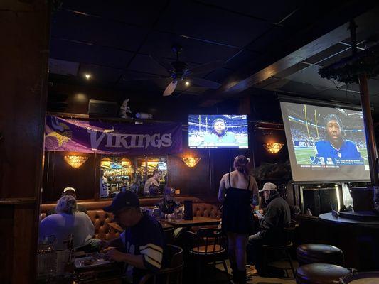 All tvs are on Viking game