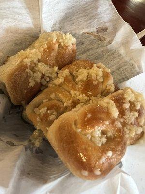 These garlic rolls