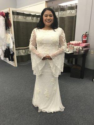 Long sleeve wedding gown all over fine lace