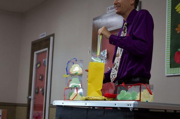 Renowned magician comes to Legacy Academy for Magic Day!