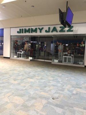 Jimmy Jazz located in LL Sears Wing