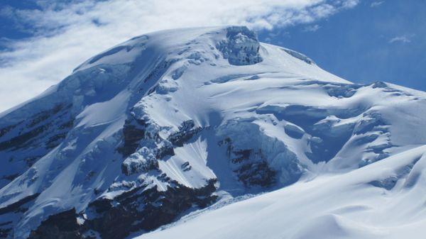 The American Alpine Institute has been guiding Mt. Baker since 1975. They know the mountain better than anyone!