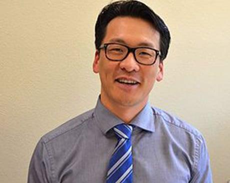 Dr. CJ Jang is a dentist serving patients in Gig Harbor, Washington and the surrounding area.