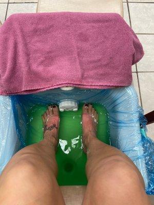 Mint jelly pedicure