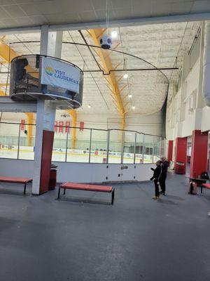 Yellow rink