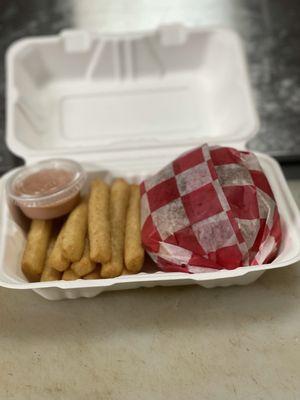 Smash burger with Yucca fries