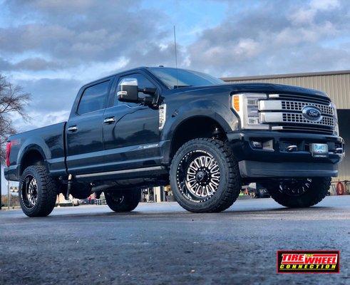 2017 f250 2.5" ready lift level 22x11 American Force g25 data ss and 35" toyo rt