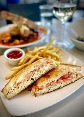 Tuna Melt!! Yum~