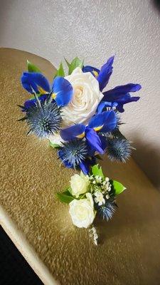 Wedding bouquet and boutonniere