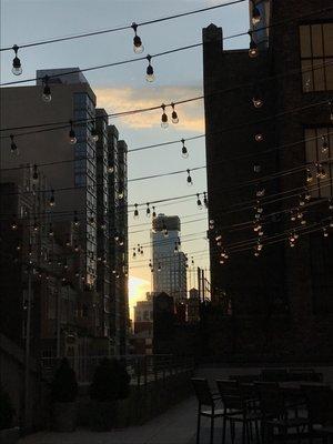 Pretty city sunsets atop the rooftop!