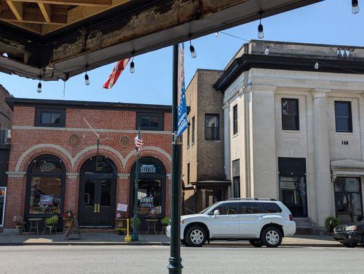 The smoking pig in Falmouth   Kentucky