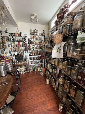 Alembique Apothecary