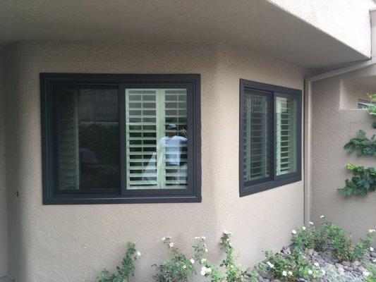 Tuscany Bronze Vinyl Retrofit Windows