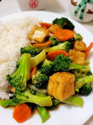 Tofu with broccoli