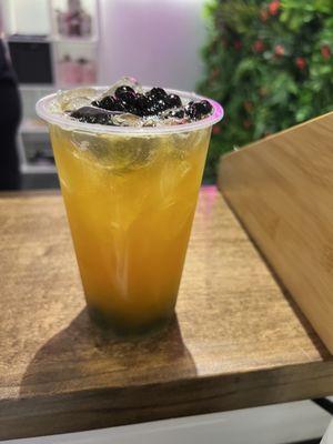 Mango Fruit tea with Boba Pearls