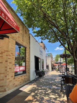 Gorgeous outdoor seating.