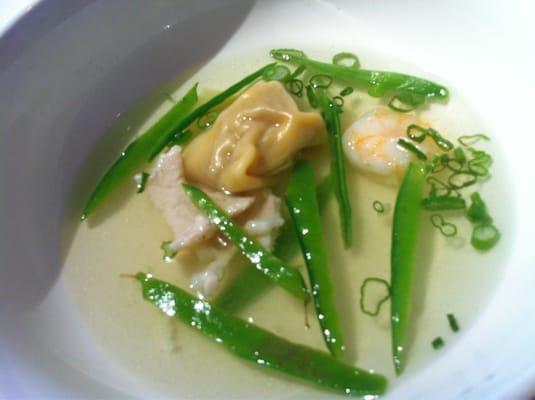 House wonton soup