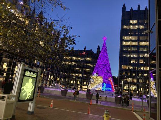 The UPMC Rink at PPG Place