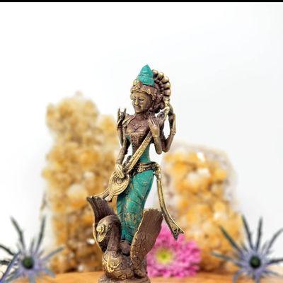 Artisan statue handcrafted in Bali