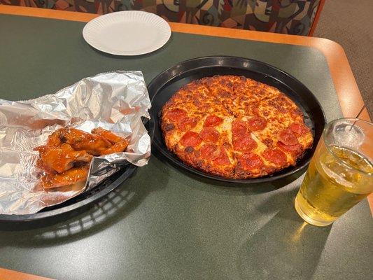 Mango habanero wings and small pizza