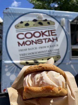 Salted caramel cookies with vanilla! ($7)