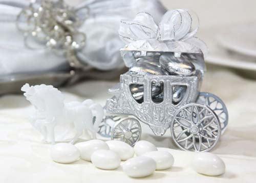 Let us help you share your special moment with the one you love.  (Plastic candy box)