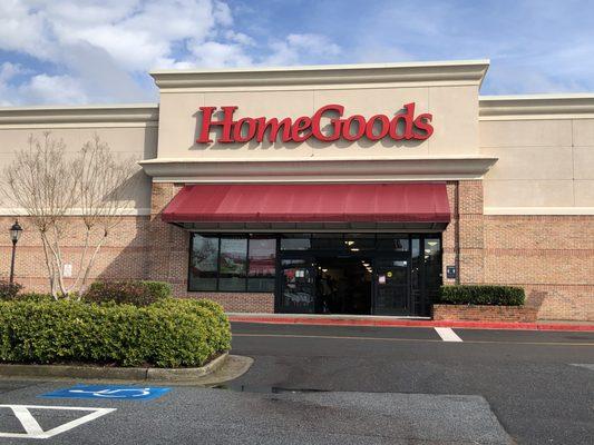 HomeGoods storefront.