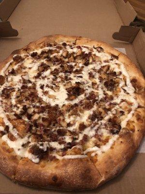 Chicken bacon ranch pizza