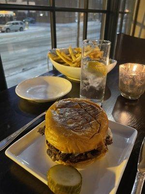 Famous Parlour Burger