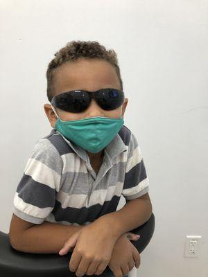 He's cool in the dentist shades ‍