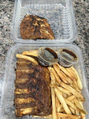 "Big Rib", fries & sauce on the side