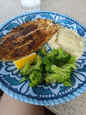 Daily special- fish with mashed potatoes and broccoli