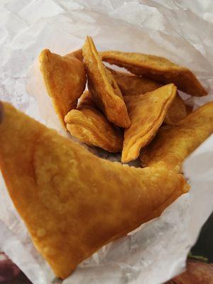 Cream cheese wontons