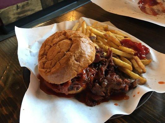 El Toro - tri-tip sandwich and fries