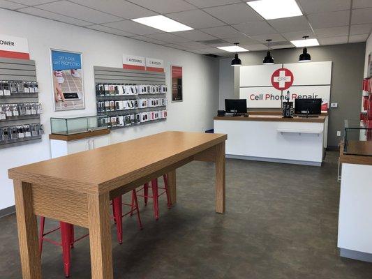 CPR Cell Phone Repair San Diego CA Rancho Penasquitos - Store interior