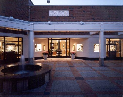 London Jewelers in Wheatley Plaza, Greenvale, NY