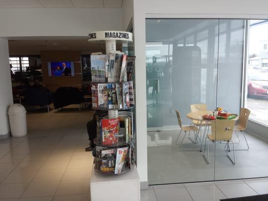 ...nice waiting area with free wifi, mags.,TV, children's room, coffee, and plenty of outlets for electronics.