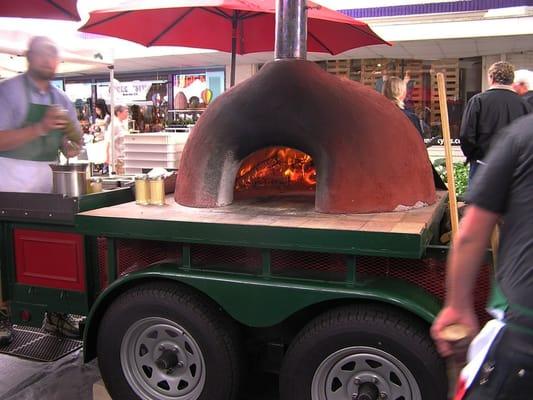 La Strada Dolce Pizza - Edmonds Farmers Market 2010