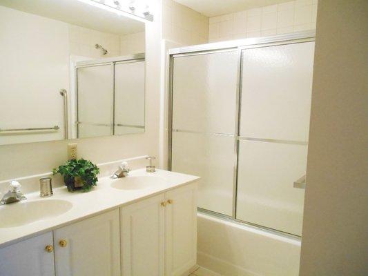 Double sinks in some floor plans