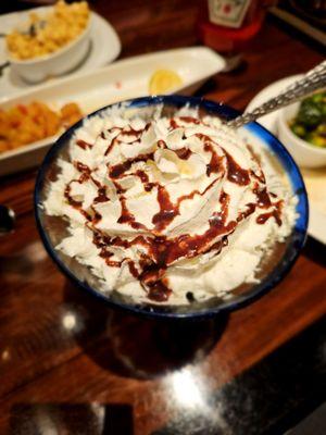 The complimentary birthday sundae!