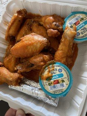 Chicken Wings - 10 Wings (with ranch)