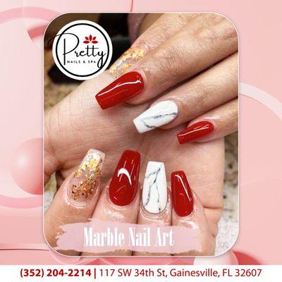 Old Hollywood glam vibes with a modern twist! Walking on the red carpet with these fabulous nails!