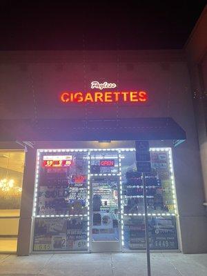 Payless smoke shop