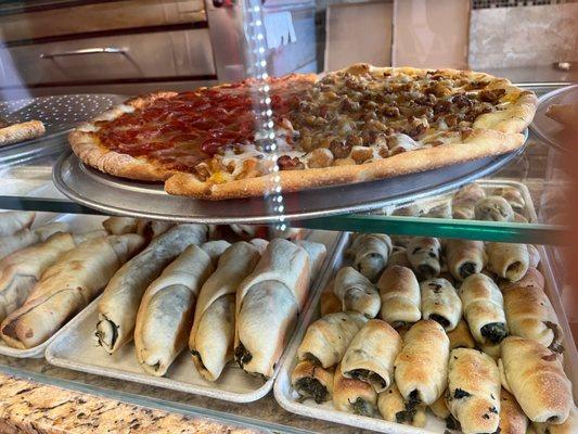 pepperoni pizza slices, chicken pizza, Spinach Roll Chicken Roll , Spinach Bites