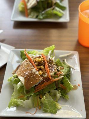 Tofu Sesame Salad while we waited for our food IG: @ammysalamii