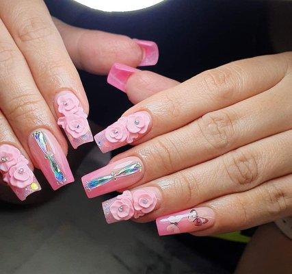 Exquisite nails